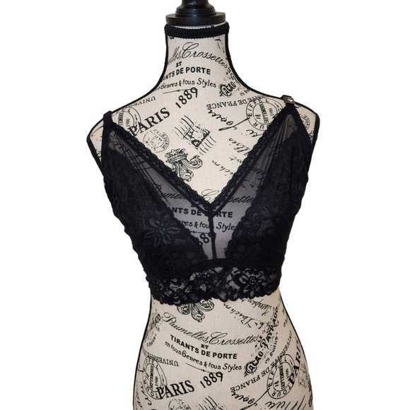 Victoria's Secret Black Curve Bralette Size Medium - Picture 1 of 7